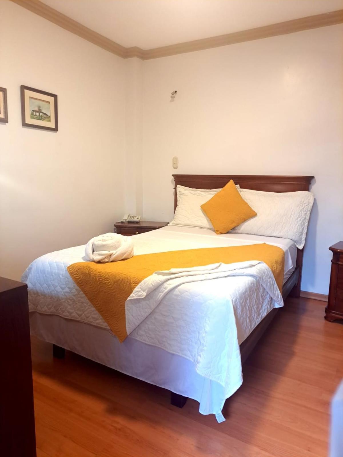 Hotel Coronel Cuenca Exteriör bild