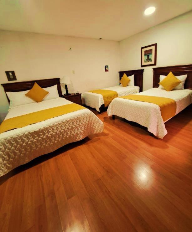 Hotel Coronel Cuenca Exteriör bild